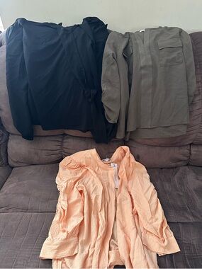 Women Blouses Size L Lot of 3 New